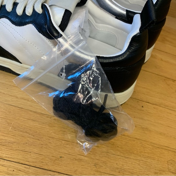 Steve Madden Everlie Black and White Lace Up Sneakers - Size 10 - Picture 6 of 8